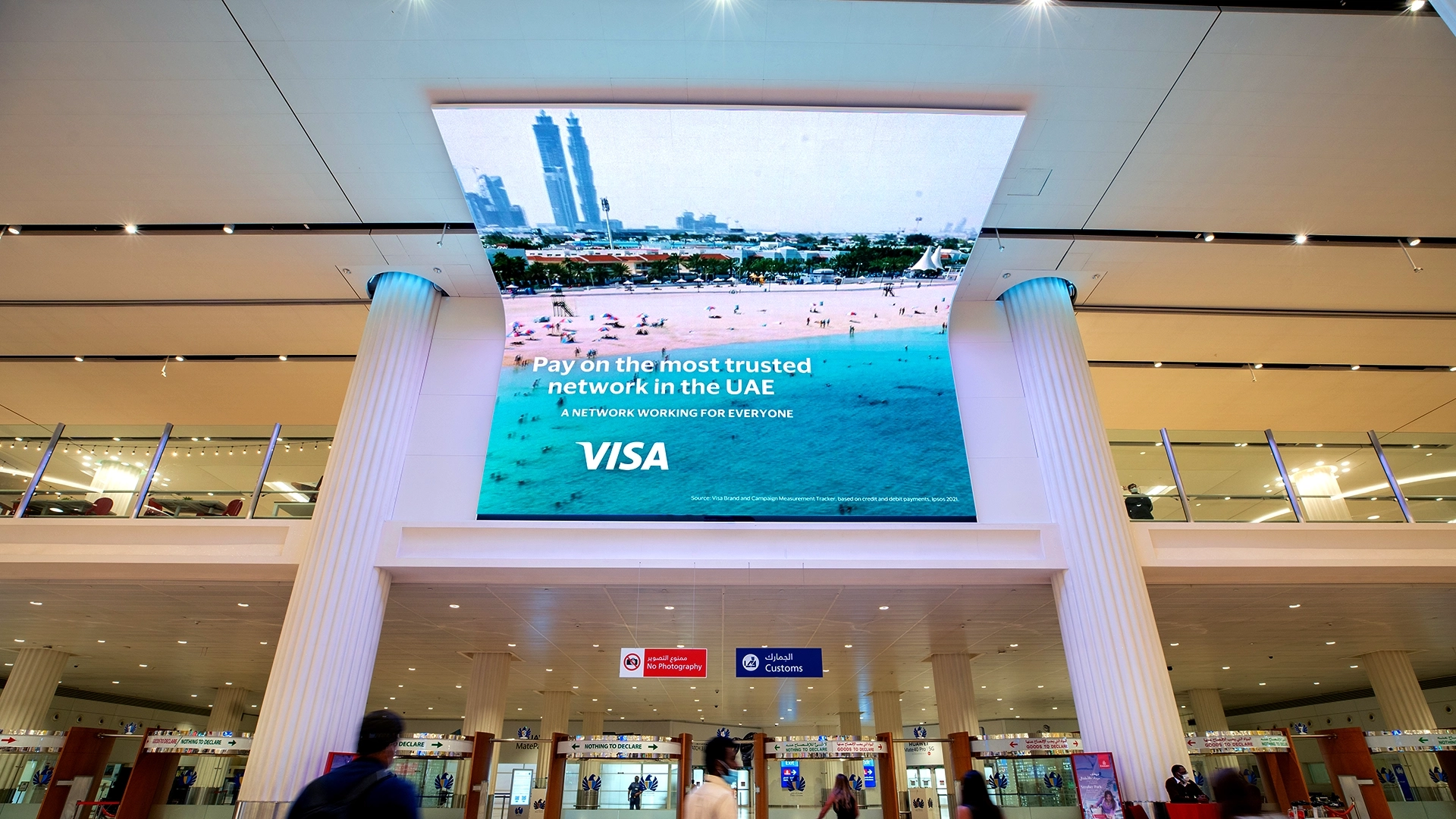 The iconic Dubai Airport curve digital screen advertising Visa