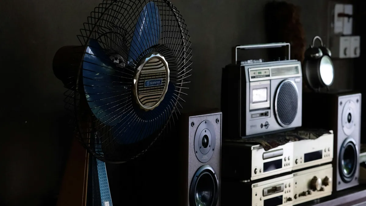Speak Their Language: The Power of Multilingual Radio Advertising in the UAE