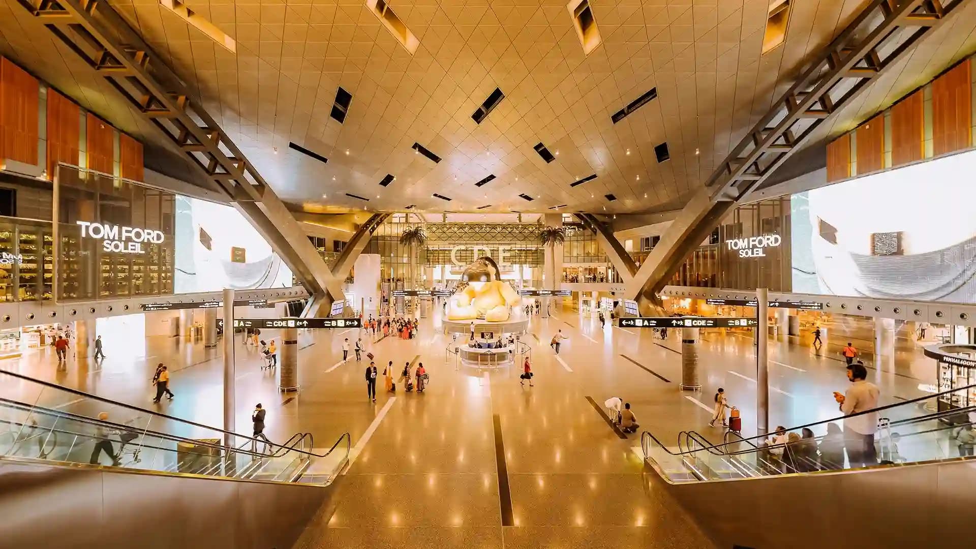 Luxury Brands Leverage Transport OOH Advertising for High-Impact Awareness in the UAE and Gulf